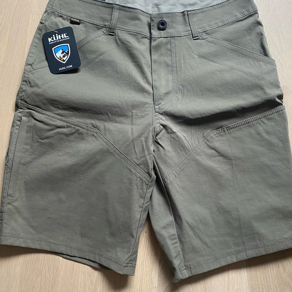 Men's Green Shorts